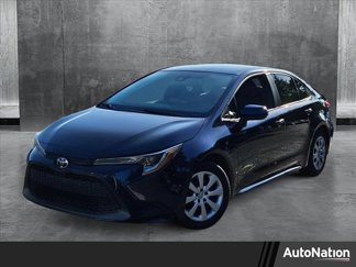Used 2022 Toyota Corolla LE image 1