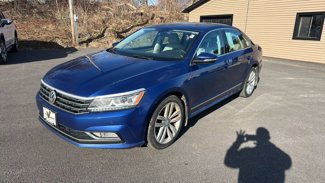 Used 2017 Volkswagen Passat 1.8T SE image 1