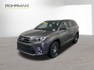Used 2017 Toyota Highlander SE image 1