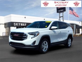 Used 2020 GMC Terrain SLE image 1