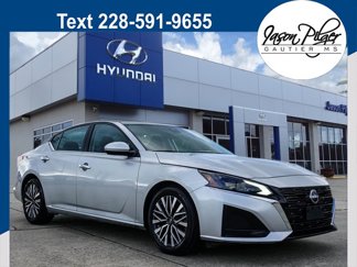 Used 2023 Nissan Altima 2.5 SV image 1