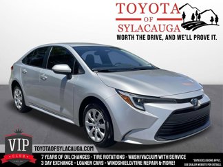 Used 2025 Toyota Corolla LE image 1