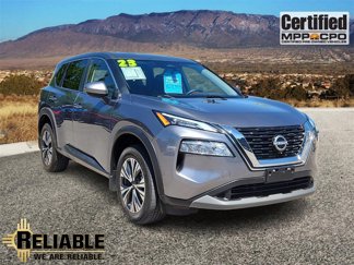 Used 2023 Nissan Rogue SV image 1