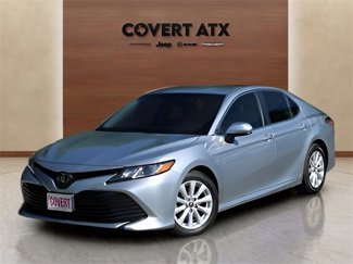 Used 2018 Toyota Camry LE image 1