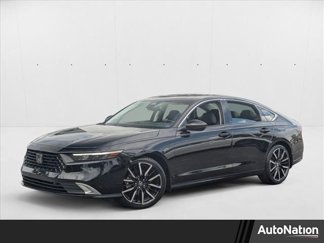Used 2023 Honda Accord Touring image 1