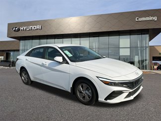 New 2025 Hyundai Elantra SE image 1