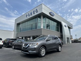 Used 2019 Nissan Rogue SV image 1