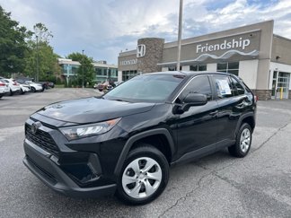 Used 2022 Toyota RAV4 LE image 1