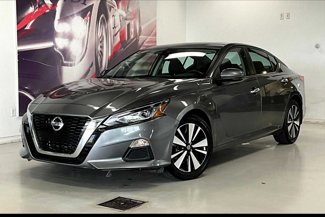 Used 2022 Nissan Altima 2.5 SV w/ SV Premium Package image 1