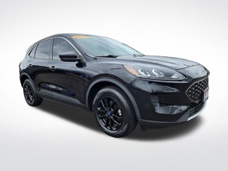 Used 2021 Ford Escape SE w/ Cold Weather Package image 1