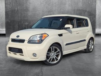 Used 2011 Kia Soul ! image 1