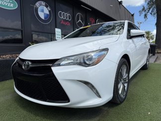 Used 2016 Toyota Camry SE image 1
