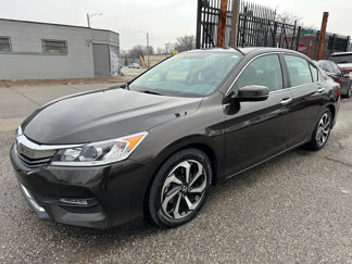 Used 2016 Honda Accord EX image 1