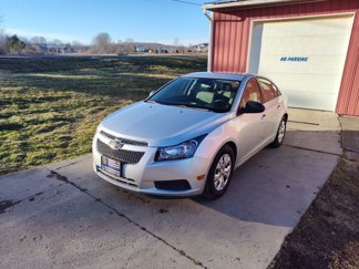 Used 2013 Chevrolet Cruze LS image 1