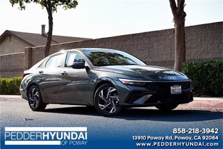 Certified 2025 Hyundai Elantra Sport w/ Cargo Package image 1
