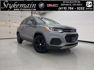 Used 2020 Chevrolet Trax LT w/ LT Convenience Package image 1