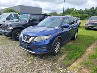 Used 2017 Nissan Rogue SV image 1