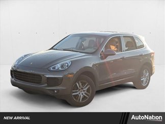 Used 2016 Porsche Cayenne image 1