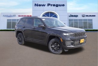 New 2025 Jeep Grand Cherokee Altitude image 1