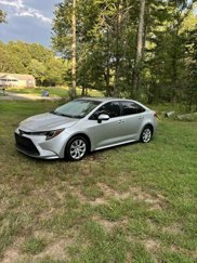 Used 2020 Toyota Corolla LE image 1