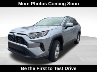 Used 2020 Toyota RAV4 XLE image 1