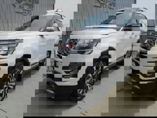 Used 2017 Ford Explorer Platinum image 1