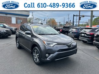Used 2018 Toyota RAV4 XLE image 1