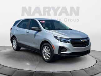 Used 2022 Chevrolet Equinox LS image 1