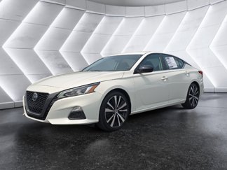 Used 2021 Nissan Altima 2.5 SR image 1