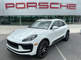 Certified 2024 Porsche Macan image 1