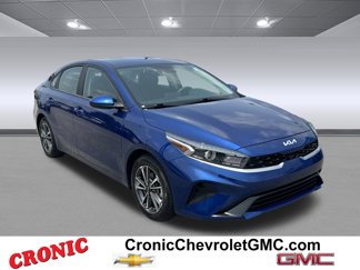 Used 2023 Kia Forte LXS image 1