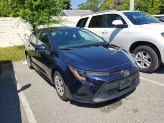 Used 2022 Toyota Corolla LE image 1