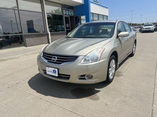 Used 2010 Nissan Altima 2.5 S w/ Convenience Pkg image 1
