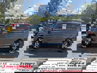 Used 2018 Chrysler Pacifica Touring-L Plus w/ Tire & Wheel Group image 1