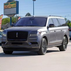 Used 2018 Lincoln Navigator L Reserve w/ Technology Package image 1