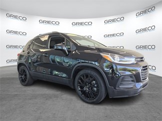 Used 2020 Chevrolet Trax LT w/ Premium Seat Package image 1