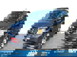Used 2016 Dodge Grand Caravan SXT image 1
