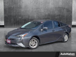 Used 2017 Toyota Prius Two image 1