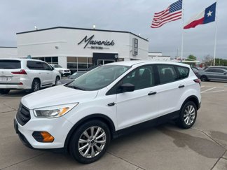 Used 2017 Ford Escape S image 1