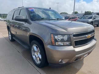 Used 2012 Chevrolet Suburban LT image 1