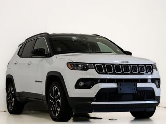 Used 2023 Jeep Compass Limited image 1