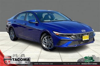Used 2024 Hyundai Elantra SEL image 1