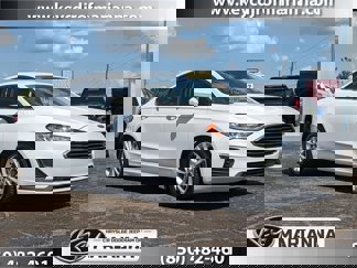 Used 2020 Ford Fusion SE image 1