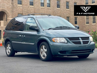 Used 2006 Dodge Caravan SXT w/ Popular Equipment Group I image 1