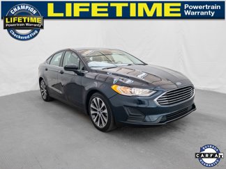 Used 2020 Ford Fusion SE image 1