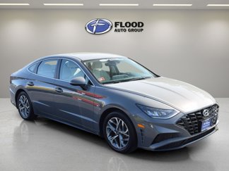 Used 2022 Hyundai Sonata SEL image 1