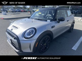 Used 2024 MINI Cooper SE image 1