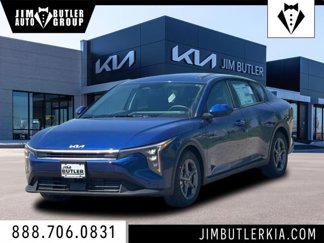 New 2025 Kia K4 LXS image 1