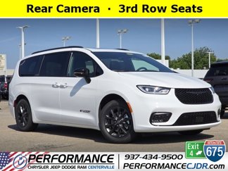 New 2025 Chrysler Pacifica Select image 1