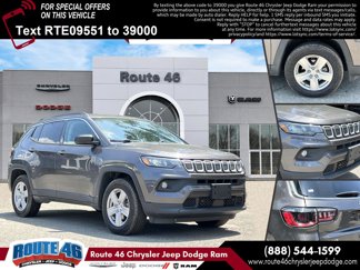 Used 2022 Jeep Compass Latitude image 1